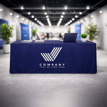 Fitted table cover at an event